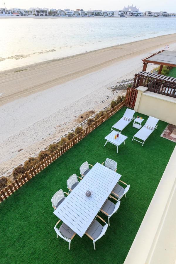 The S Holiday Homes - Stunning 5 Bedrooms Villa At The Palm Jumeirah With Private Beach And Pool Дубай Экстерьер фото